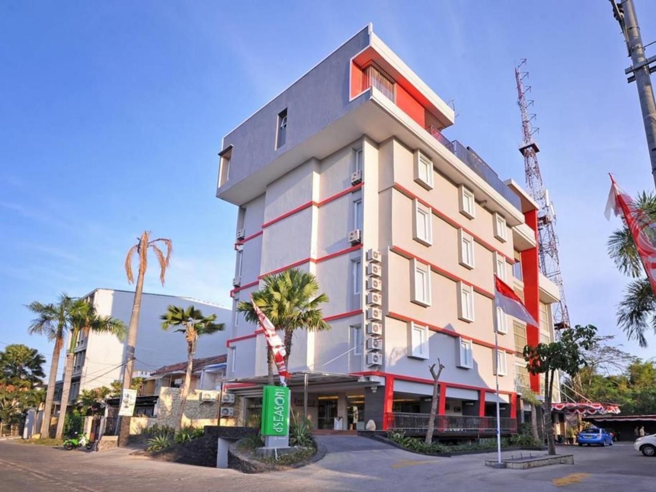 Zoom hotel jemursari surabaya