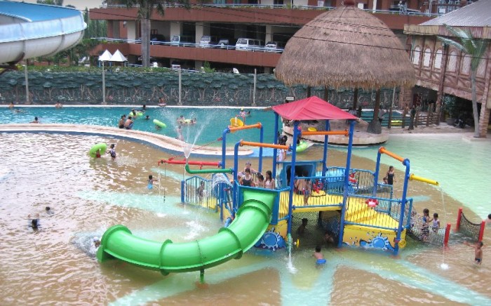 Surabaya bumi resort swimming