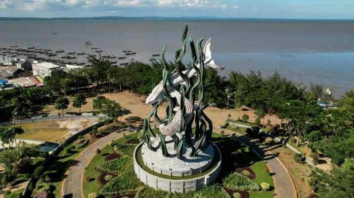 Surabaya patung monumen disimpan