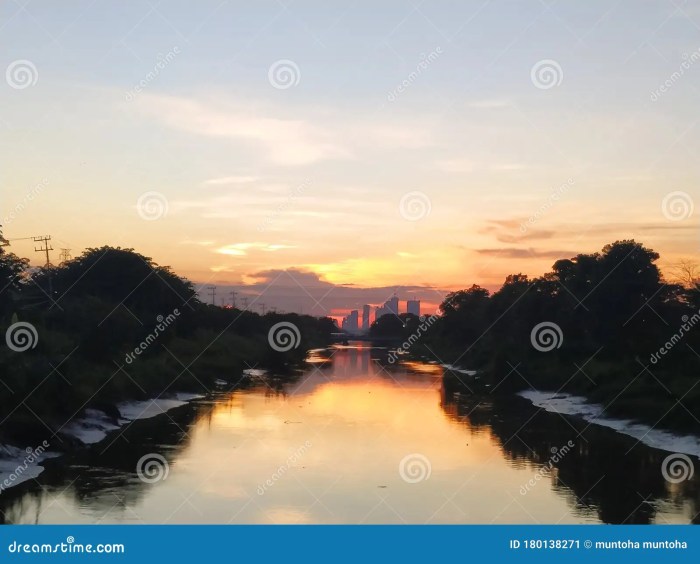 Maghrib surabaya hari ini