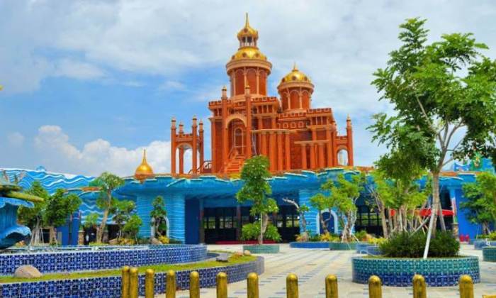 Wisata atlantis surabaya