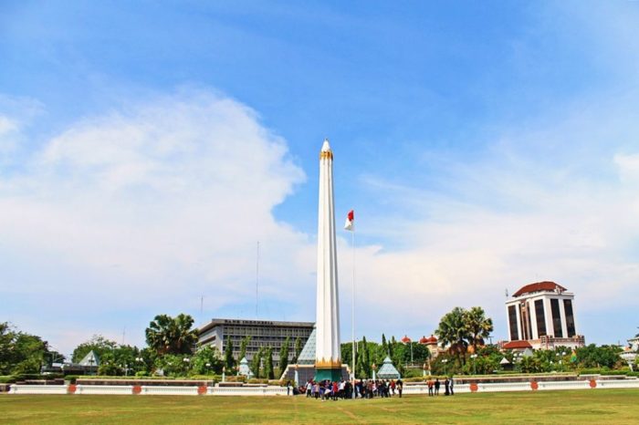 Paling hits tempat wisata di surabaya