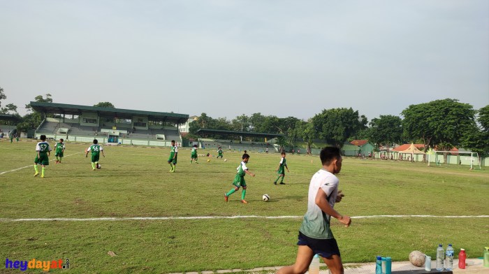 Lapangan olahraga surabaya