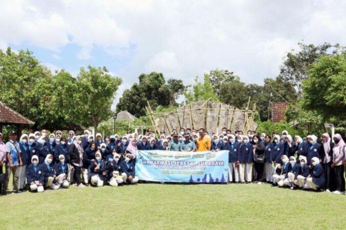 Biaya pendidikan smk farmasi sekesal surabaya