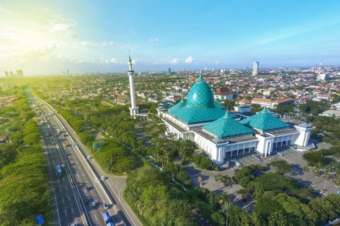 Travel ke surabaya dari jakarta