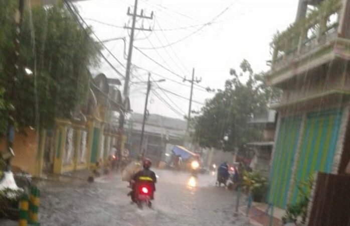 Banjir surabaya barat