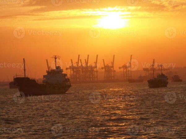 Travel pelabuhan tanjung perak surabaya